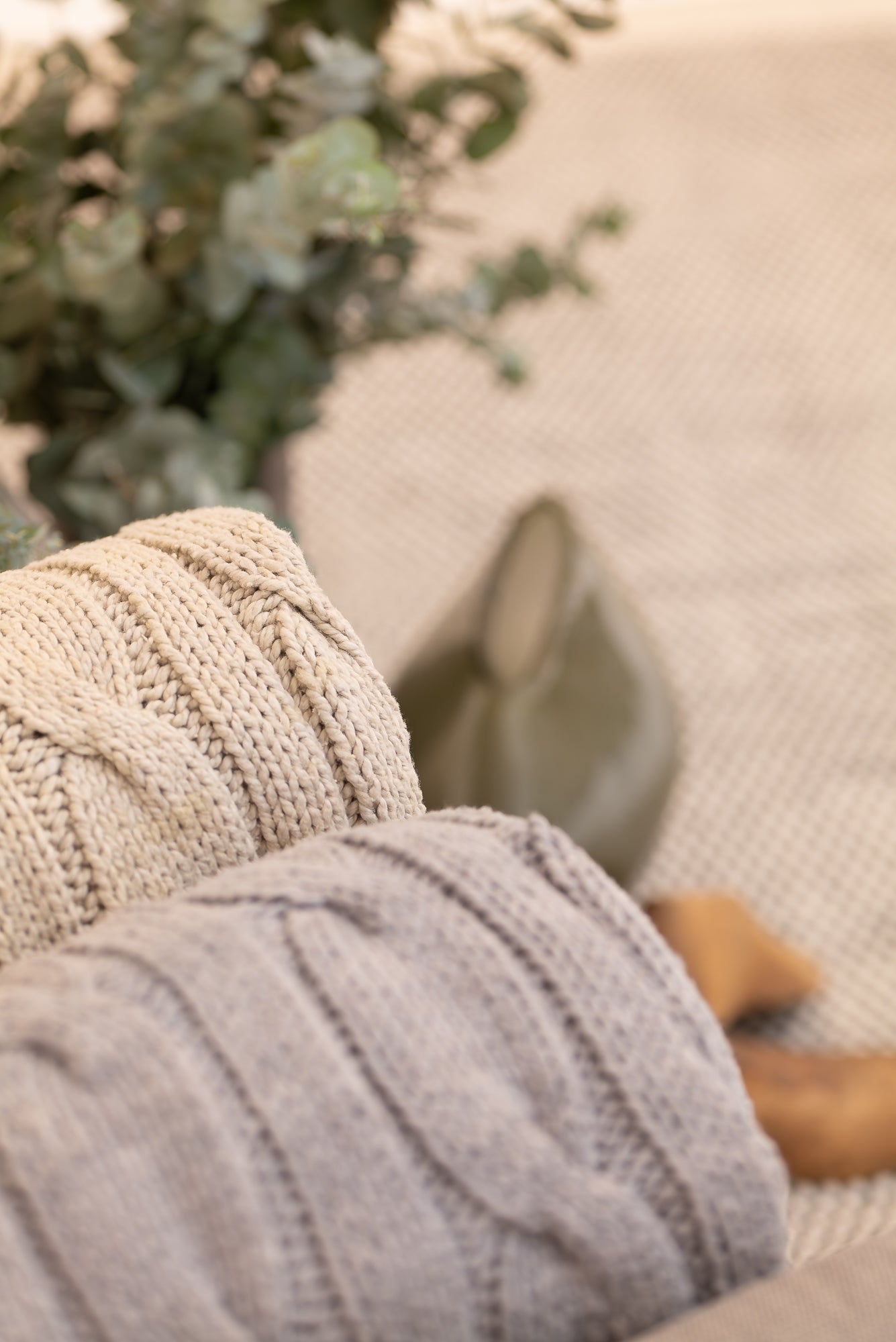 Traditional 100% Cotton Fawn Chunky Cable-knit Throw