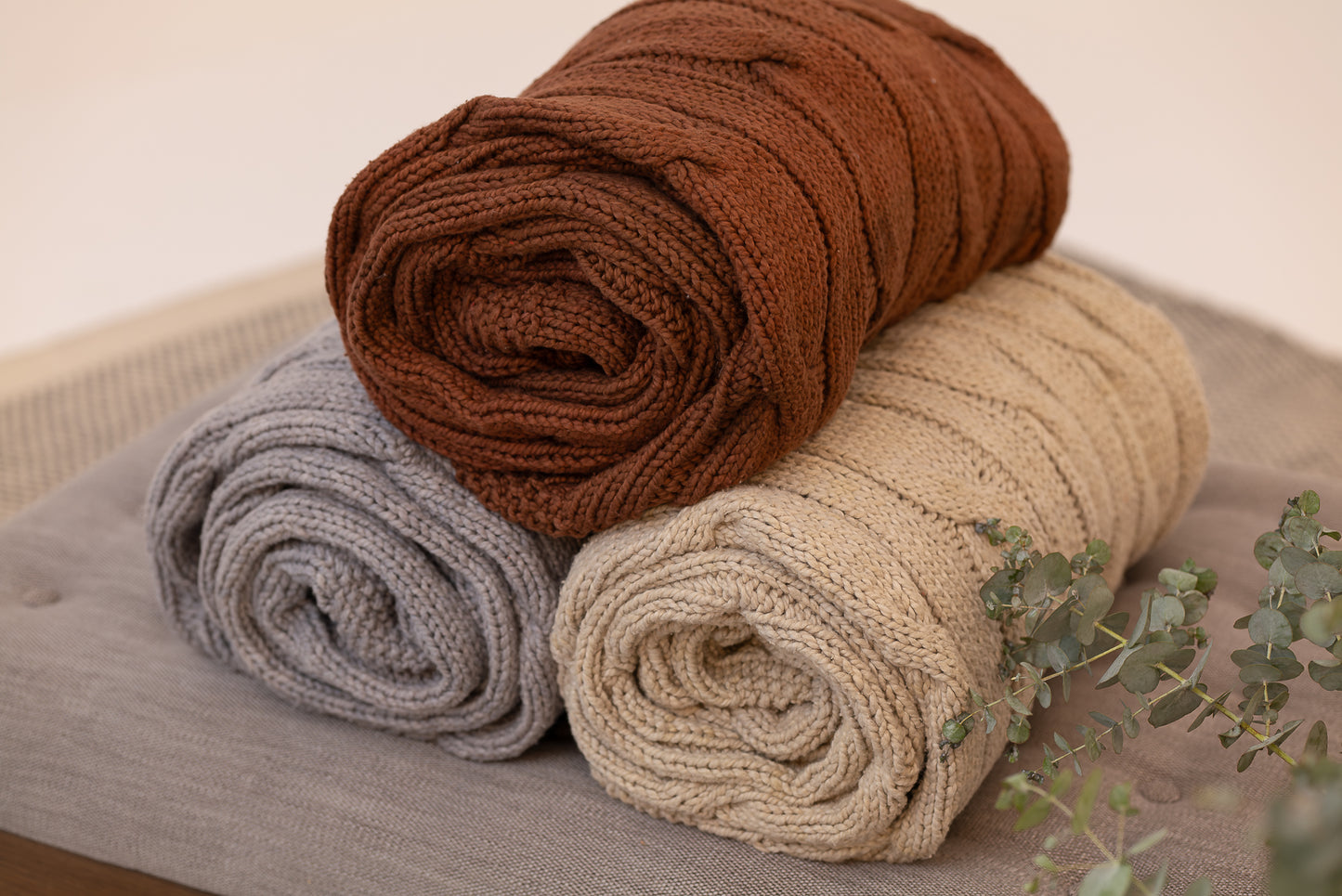Traditional 100% Cotton Fawn Chunky Cable-knit Throw