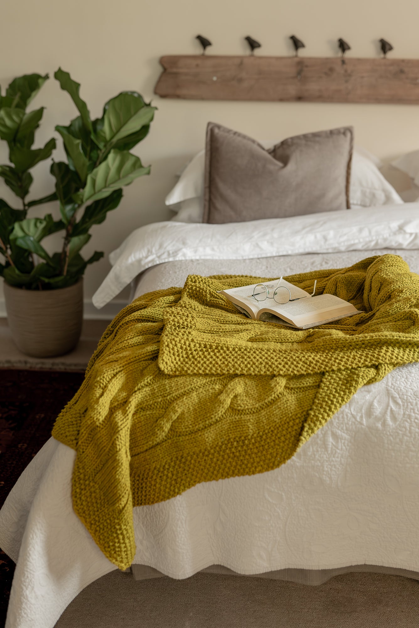 Traditional 100% Cotton Lime Chunky Cable-knit Throw