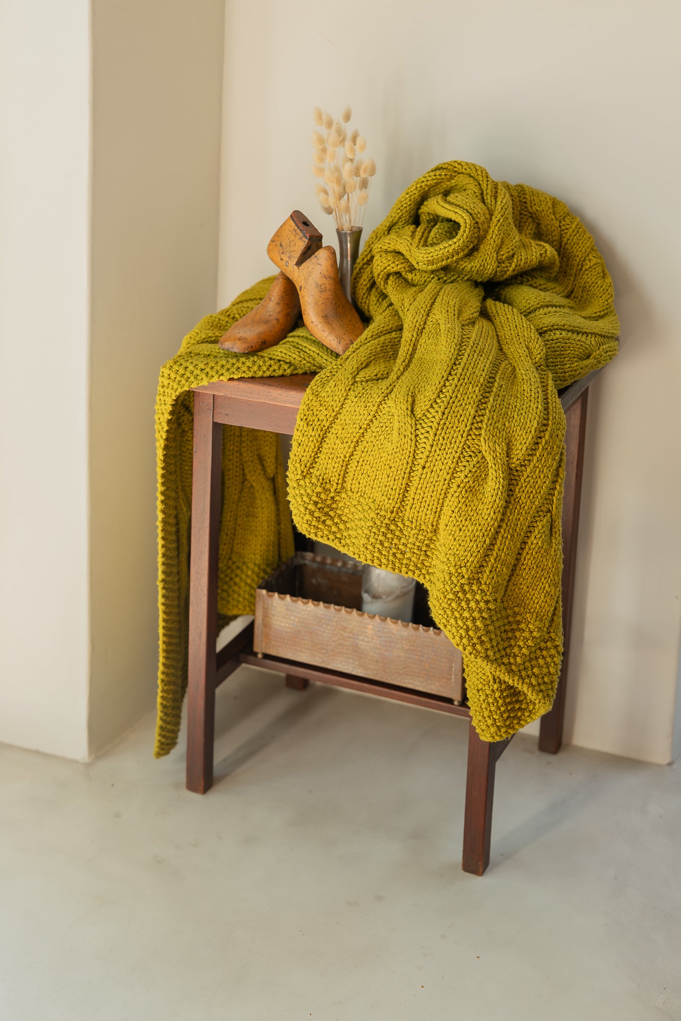 Traditional 100% Cotton Lime Chunky Cable-knit Throw