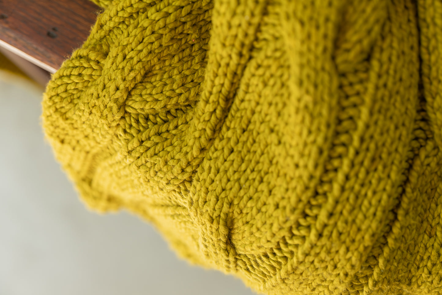 Traditional 100% Cotton Lime Chunky Cable-knit Throw
