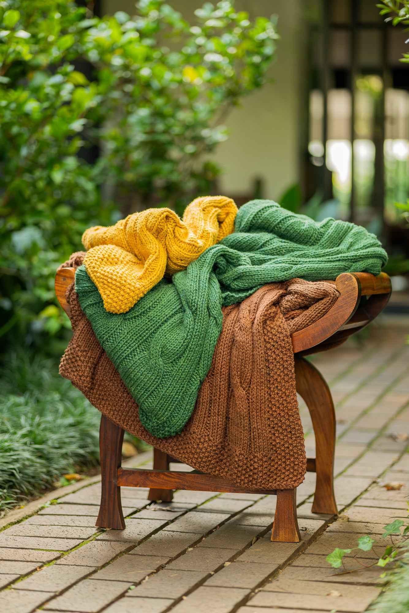 Traditional 100% Cotton Honey Chunky Cable-knit Throw
