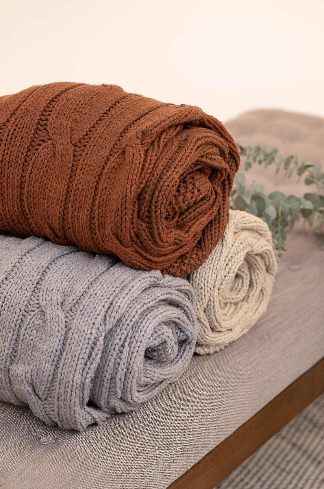 Traditional 100% Cotton Smokey Chunky Cable-knit Throw