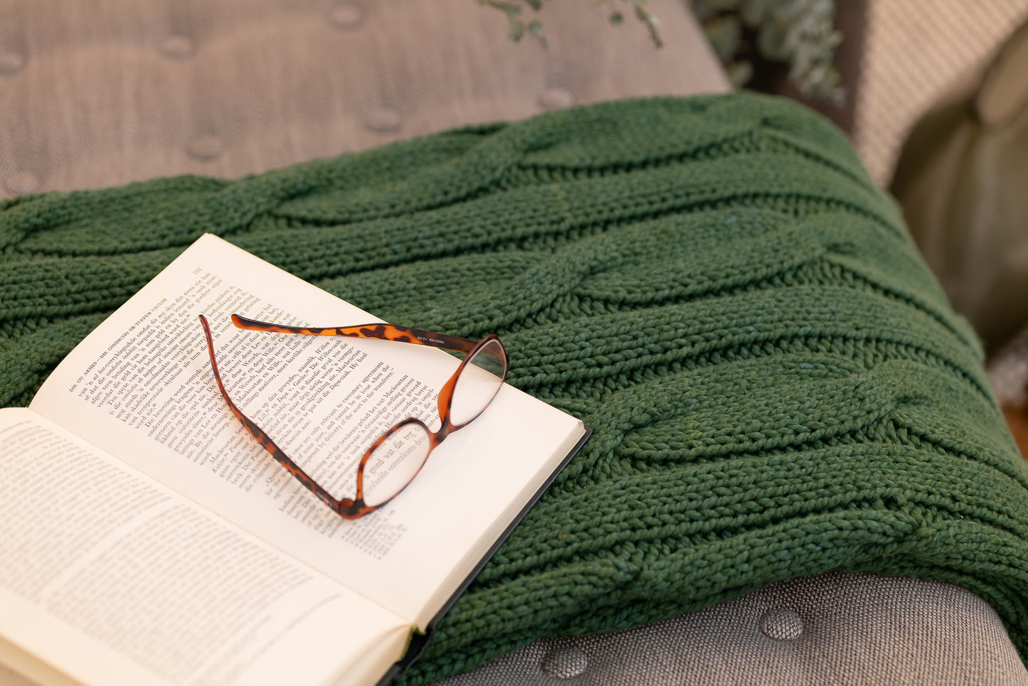 Traditional 100% Cotton Forest Chunky-knit Throw