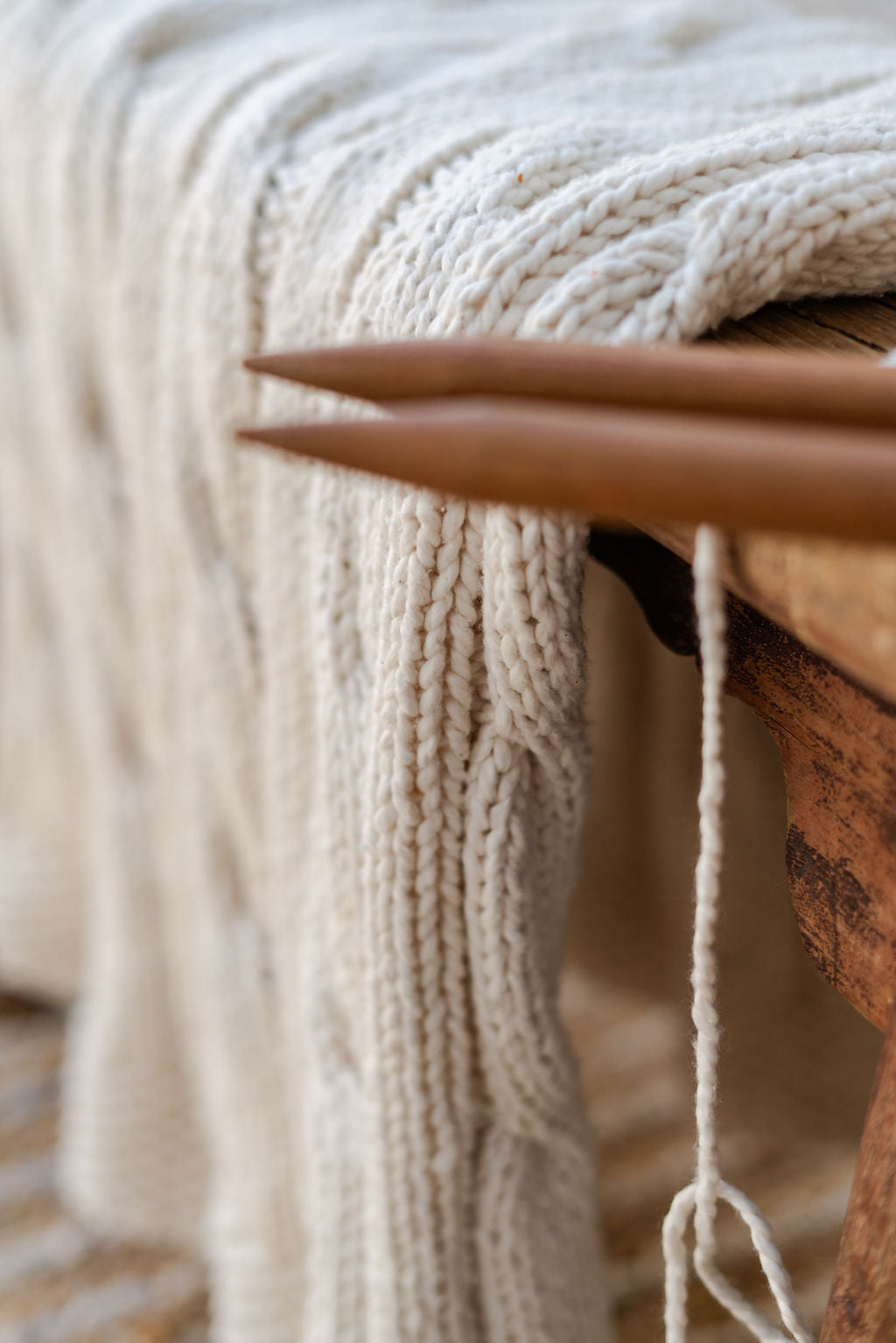 Traditional 100% Cotton Oatmeal Chunky Cable-knit Throw