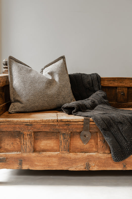 Traditional 100% Cotton Charcoal Chunky-knit Throw