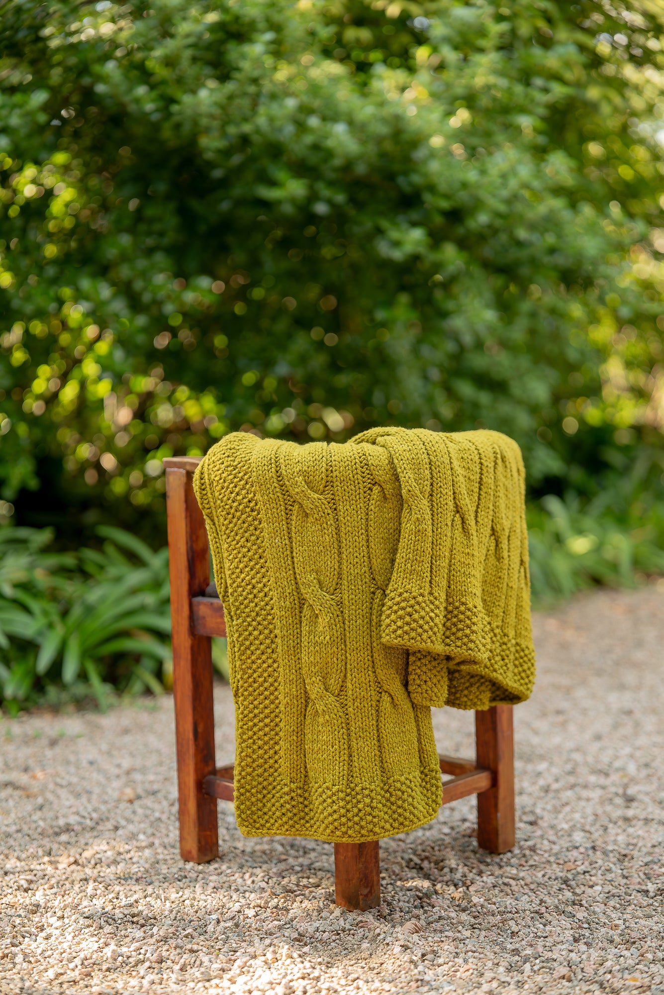 Traditional 100% Cotton Lime Chunky Cable-knit Throw