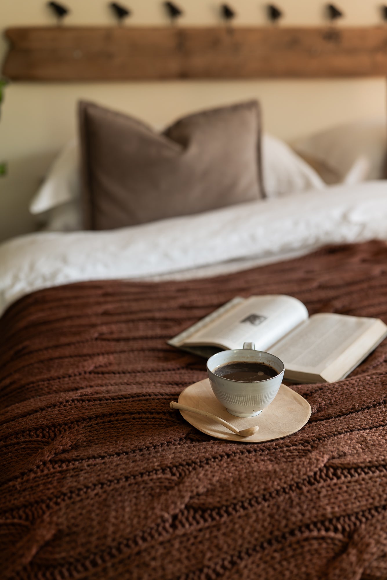 Traditional 100% Cotton Walnut Chunky-knit Throw