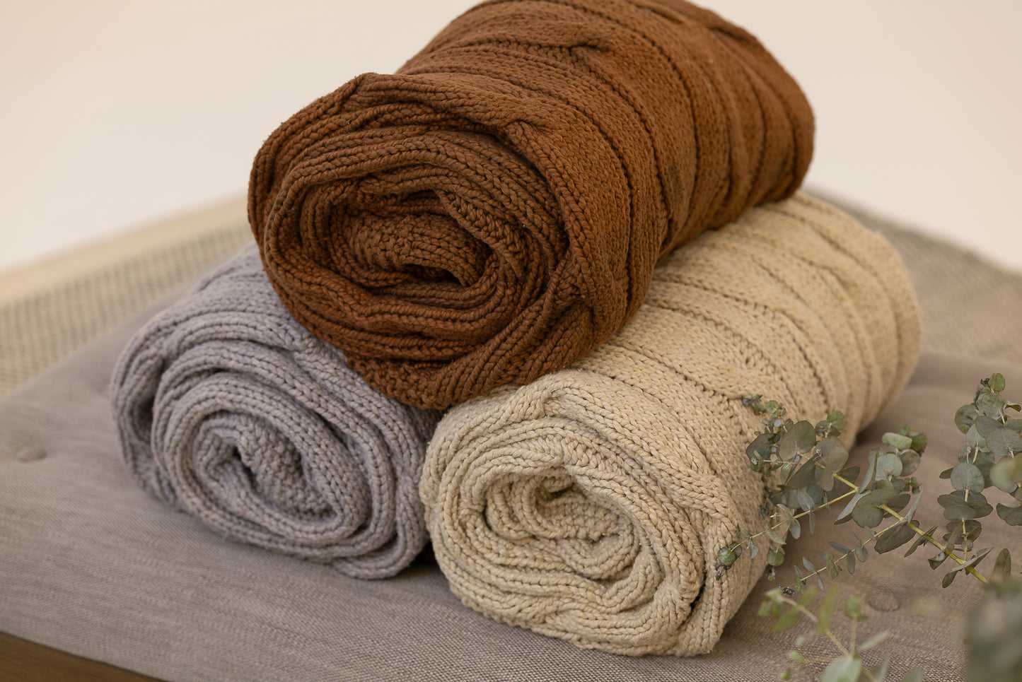 Traditional 100% Cotton Mocha Chunky-knit Throw