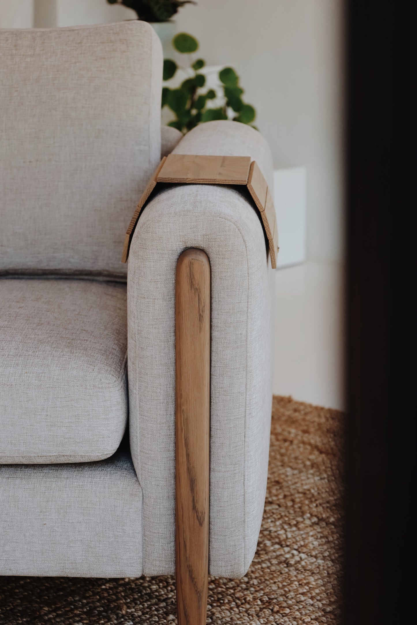 Armrest Tray in Olive Grey
