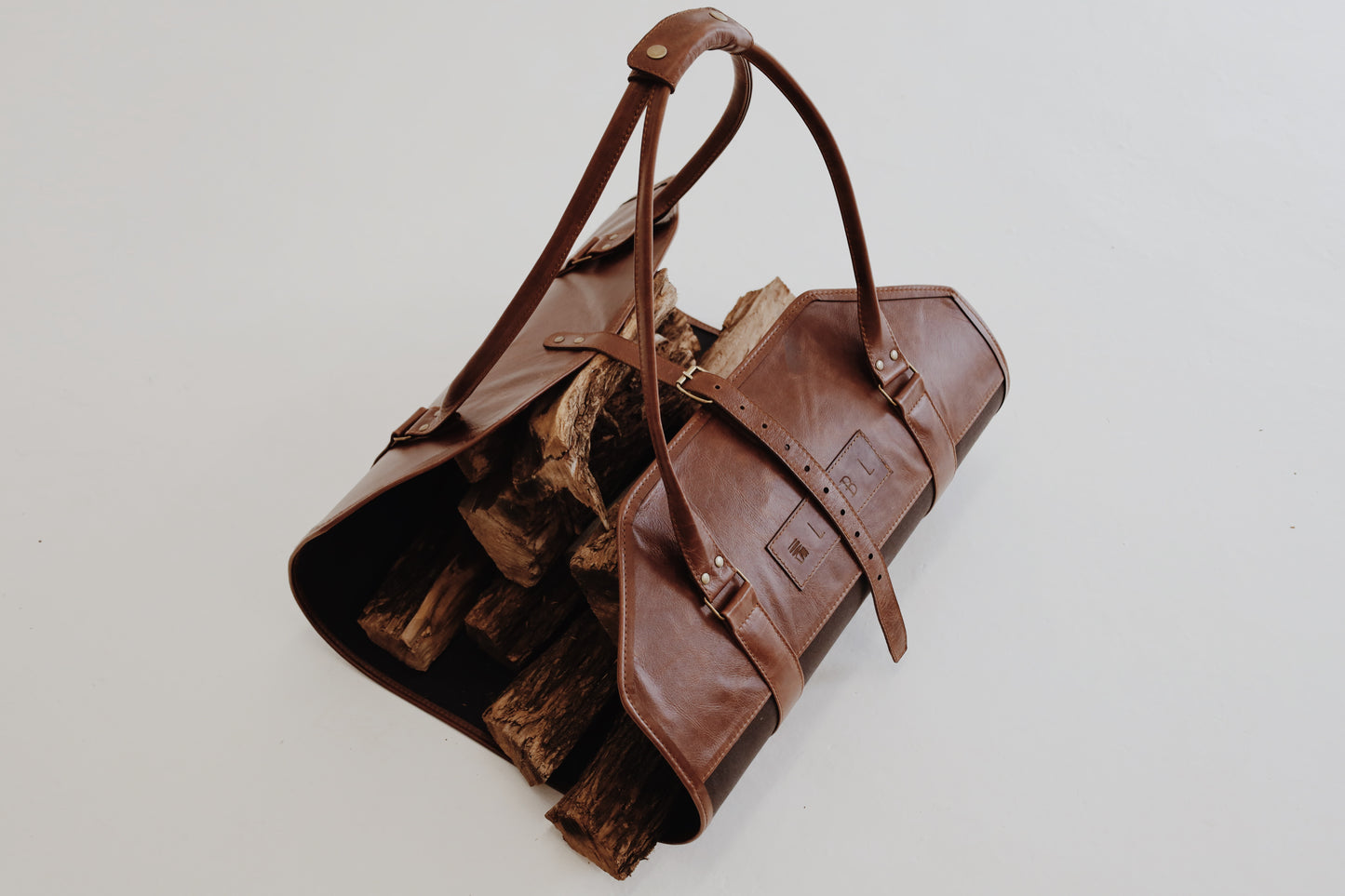 LYBL Leather & Canvas LogLift, in Wild-olive