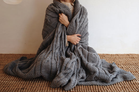 Traditional 100% Cotton Smokey Chunky Cable-knit Throw