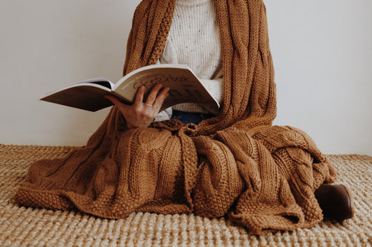 Traditional 100% Cotton Mocha Chunky Cable-knit Throw